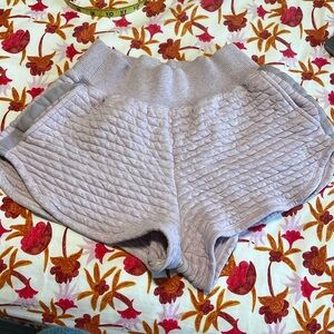 Everlane quilted shorts - lavender purple